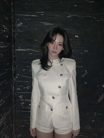 Katarinabluu  page leaked private photo uncensored HD quality