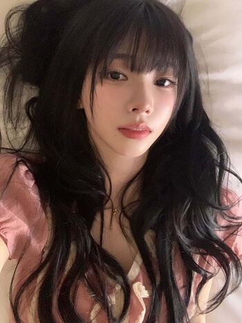 Katarinabluu  page leaked private photo uncensored HD quality