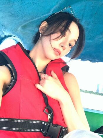 Katarinabluu  page leaked private photo uncensored HD quality