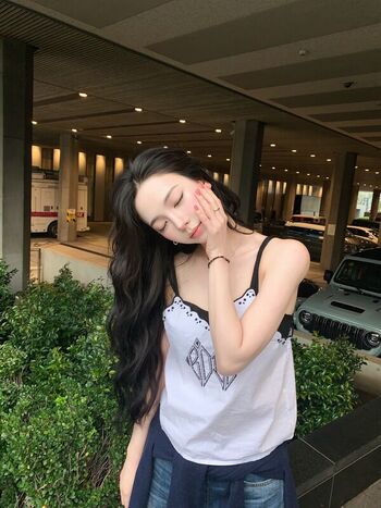 Katarinabluu  page leaked private photo uncensored HD quality