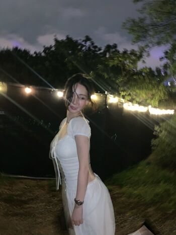 Katarinabluu  page leaked private photo uncensored HD quality