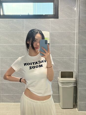 Katarinabluu  page leaked private photo uncensored HD quality