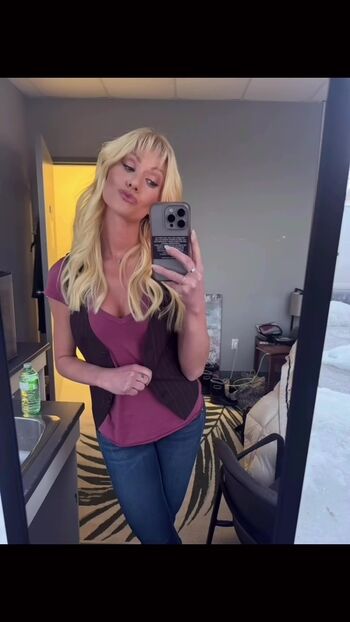 Katherine mcnamara page leaked private photo uncensored HD quality