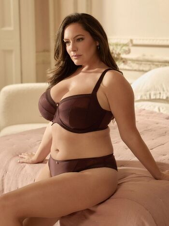 Kelly brook page leaked private photo uncensored HD quality