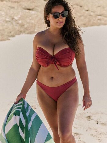 Kelly brook page leaked private photo uncensored HD quality