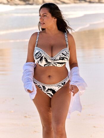 Kelly brook page leaked private photo uncensored HD quality