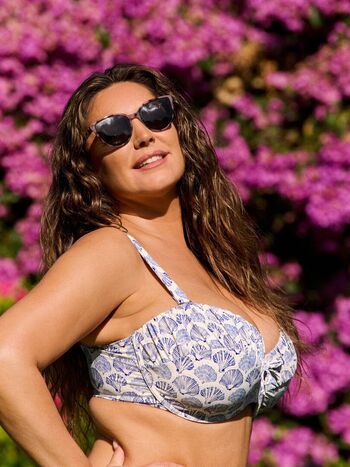 Kelly brook page leaked private photo uncensored HD quality