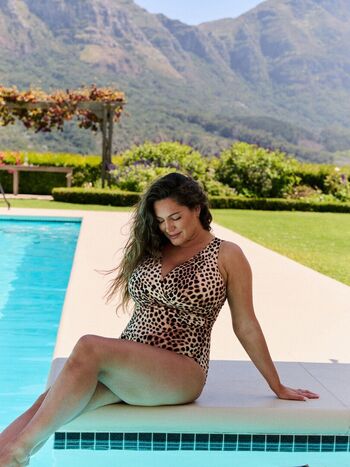 Kelly brook page leaked private photo uncensored HD quality