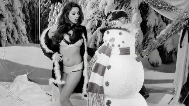 Kelly brook page leaked private photo uncensored HD quality