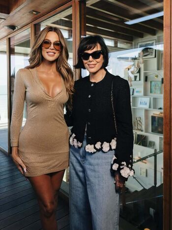 Khloe kardashian  page leaked private photo uncensored HD quality