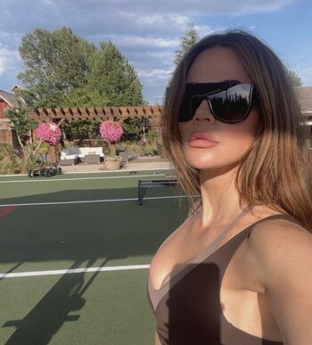 Khloe kardashian  page leaked private photo uncensored HD quality