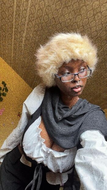 Kikiolaola leaked private photo uncensored HD quality