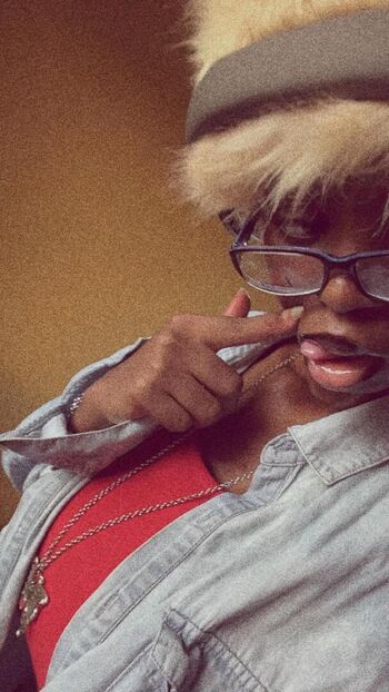 Kikiolaola leaked private photo uncensored HD quality