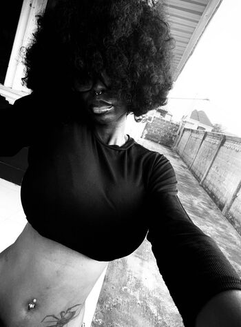 Kikiolaola leaked private photo uncensored HD quality