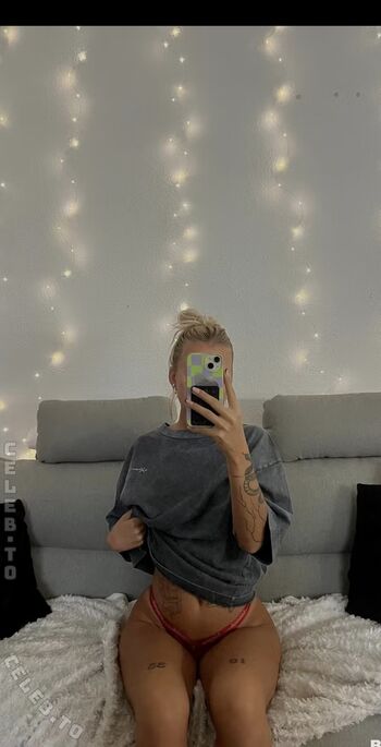 Kim lxv leaked private photo uncensored HD quality