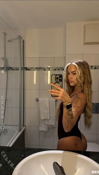 Kim lxv leaked private photo uncensored HD quality
