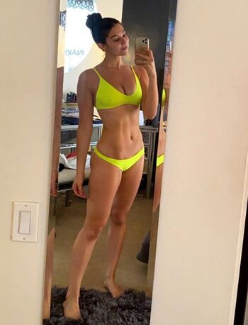 Kira kosarin  page leaked private photo uncensored HD quality