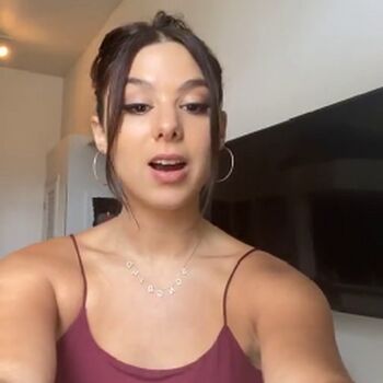 Kira kosarin  page leaked private photo uncensored HD quality