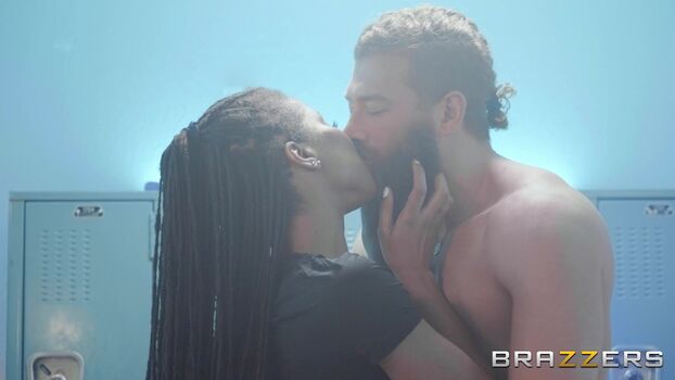 Kira noir page leaked private photo uncensored HD quality