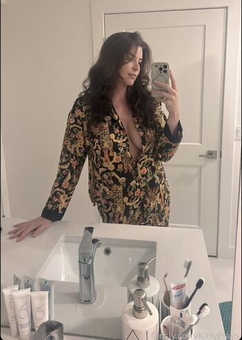 Kittyplays  page leaked private photo uncensored HD quality