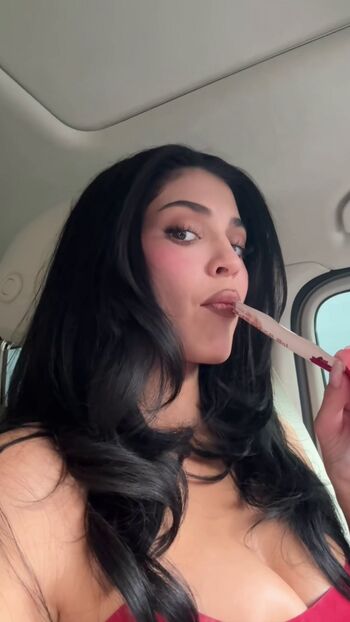 Kylie jenner  page leaked private photo uncensored HD quality