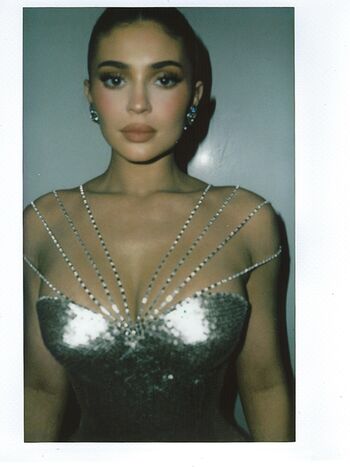 Kylie jenner  page leaked private photo uncensored HD quality