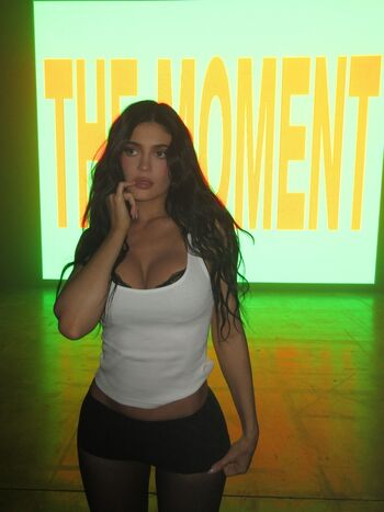 Kylie jenner  page leaked private photo uncensored HD quality