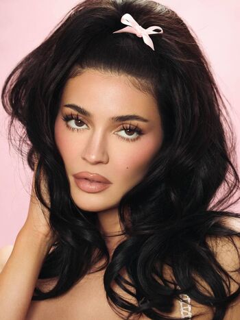 Kylie jenner  page leaked private photo uncensored HD quality