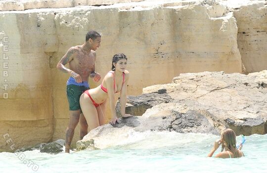 Kylie jenner  page leaked private photo uncensored HD quality