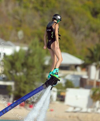 Kylie jenner  page leaked private photo uncensored HD quality