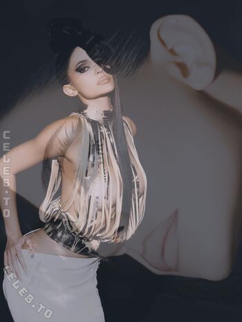 Kylie jenner  page leaked private photo uncensored HD quality