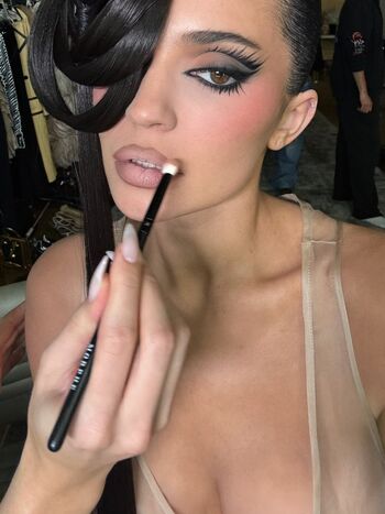 Kylie jenner  page leaked private photo uncensored HD quality