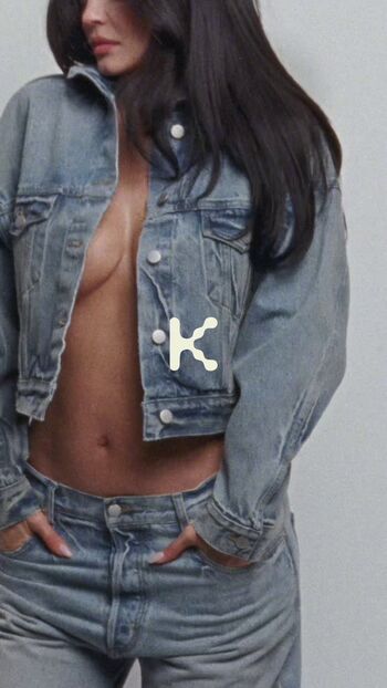 Kylie jenner leaked private photo uncensored HD quality