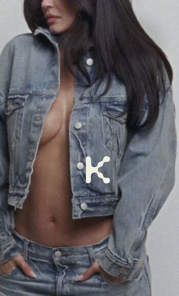 Kylie jenner leaked private photo uncensored HD quality