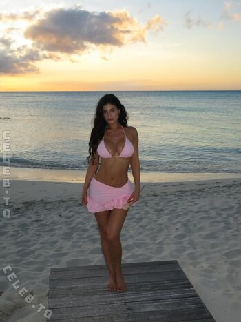 Kylie jenner  page leaked private photo uncensored HD quality