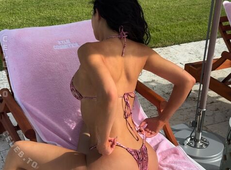 Kylie jenner  page leaked private photo uncensored HD quality