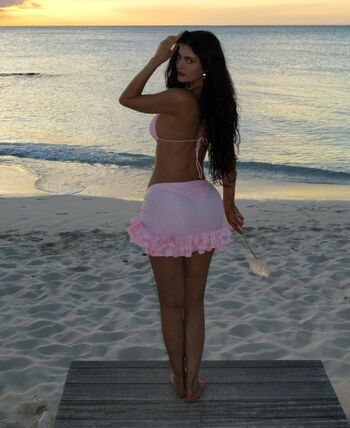 Kylie jenner  page leaked private photo uncensored HD quality