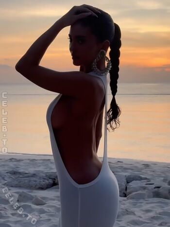 Kylie jenner  page leaked private photo uncensored HD quality