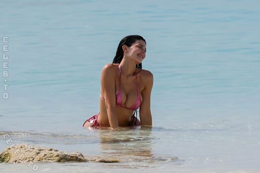 Kylie jenner  page leaked private photo uncensored HD quality