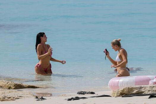 Kylie jenner  page leaked private photo uncensored HD quality