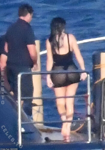 Kylie jenner  page leaked private photo uncensored HD quality