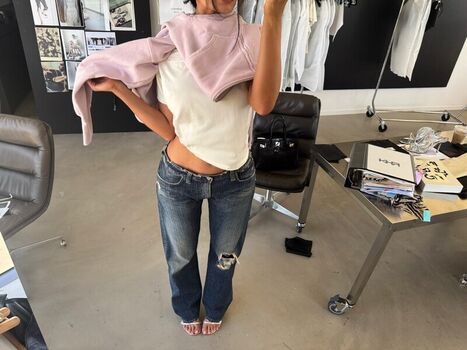 Kylie jenner  page leaked private photo uncensored HD quality