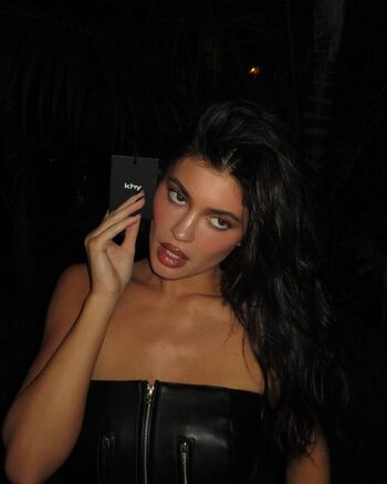 Kylie jenner  page leaked private photo uncensored HD quality