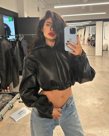 Kylie jenner  page leaked private photo uncensored HD quality