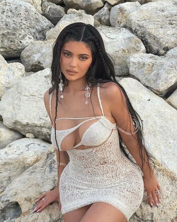 Kylie jenner leaked private photo uncensored HD quality