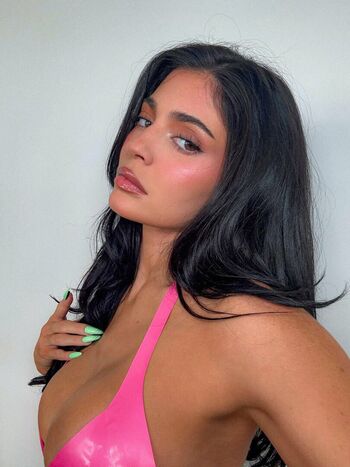 Kylie jenner leaked private photo uncensored HD quality