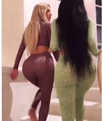 Kylie jenner  page leaked private photo uncensored HD quality