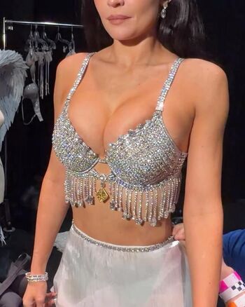 Kylie jenner  page leaked private photo uncensored HD quality