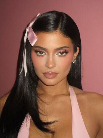 Kylie jenner  page leaked private photo uncensored HD quality