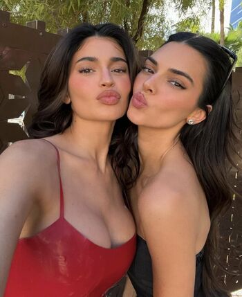 Kylie jenner leaked private photo uncensored HD quality